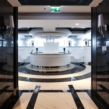 Hanza Tower White Pool Jacussi Sauna Szczecin